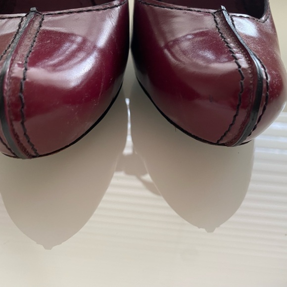 Louis Vuitton Burgundy Ankle Straps  Gold Buckles Heels SZ 6/36 - Picture 9 of 13